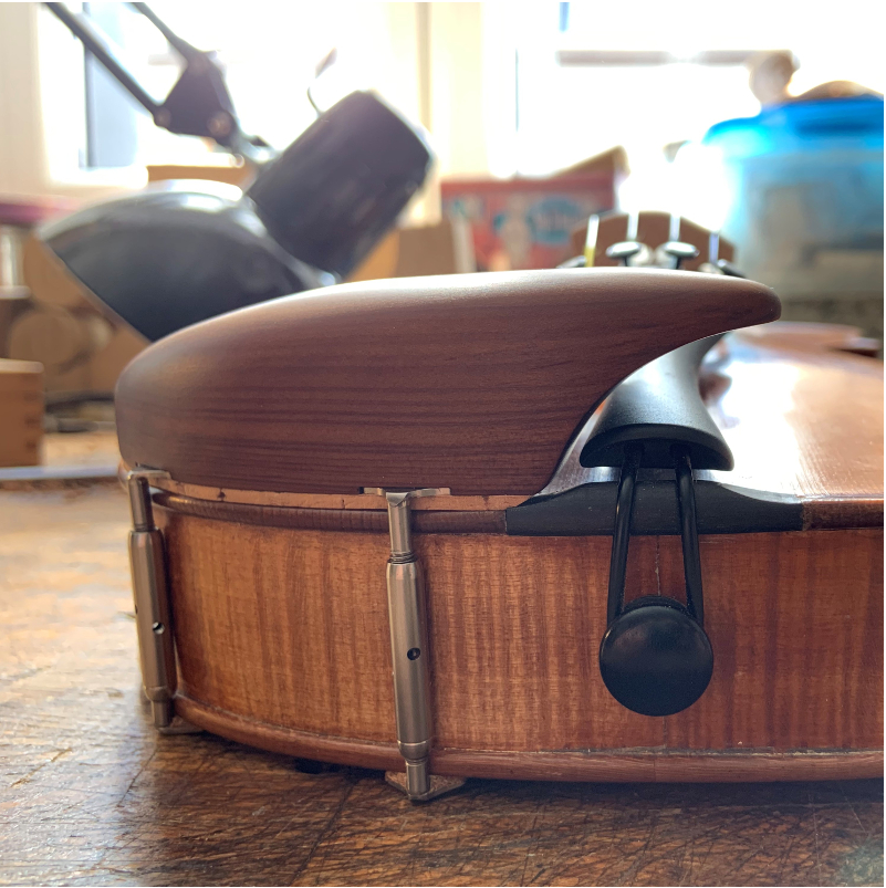 Violin chinrest Stüber model