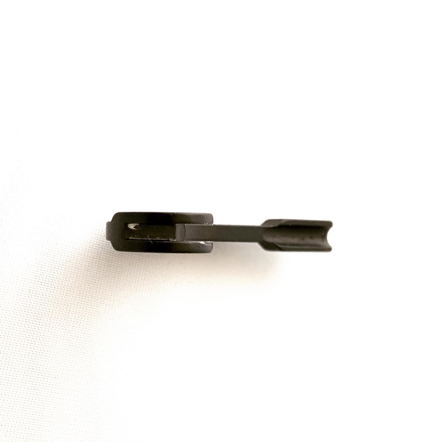 2D33AEF1-FCD5-48E7-9E4B-8A28B06363D0 string adjuster arm for cello taipliece